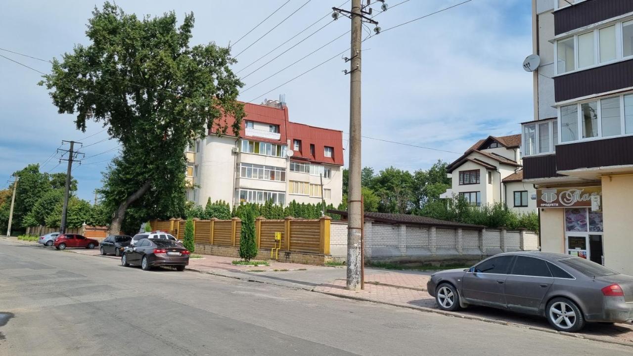Mansarda Apartment Kamianets-Podilskyi Exterior photo